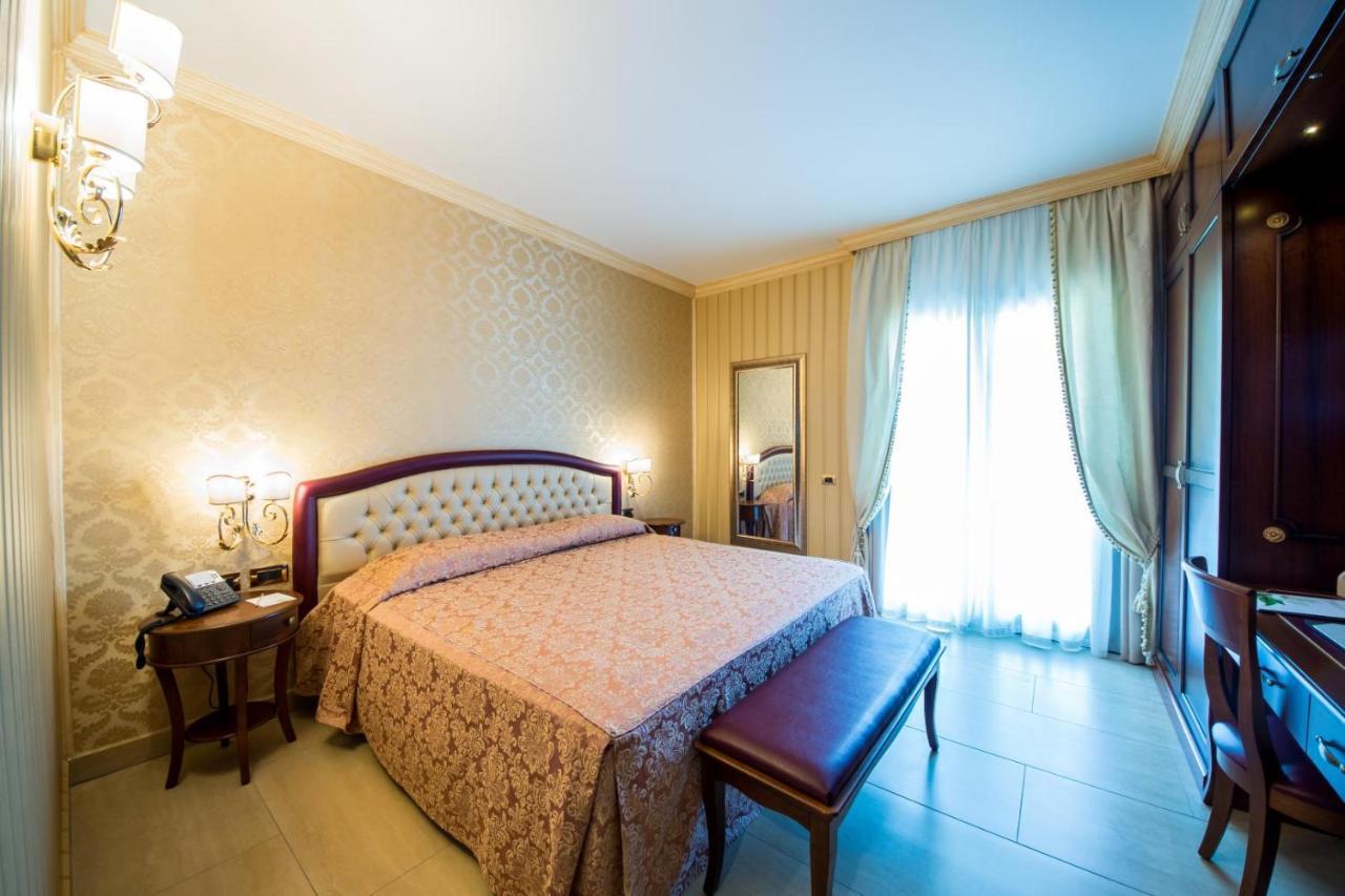 Art Hotel Diamond Naxos Taormina Giardini-Naxos Buitenkant foto